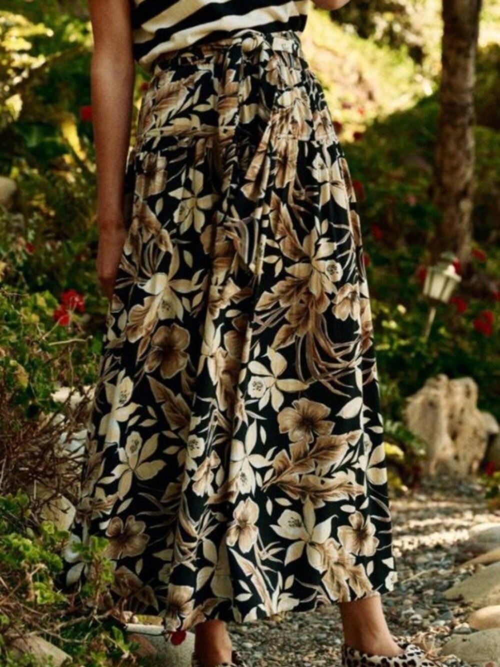The Great. Long Highland Skirt in Vintage Hawaiian Floral Size Large